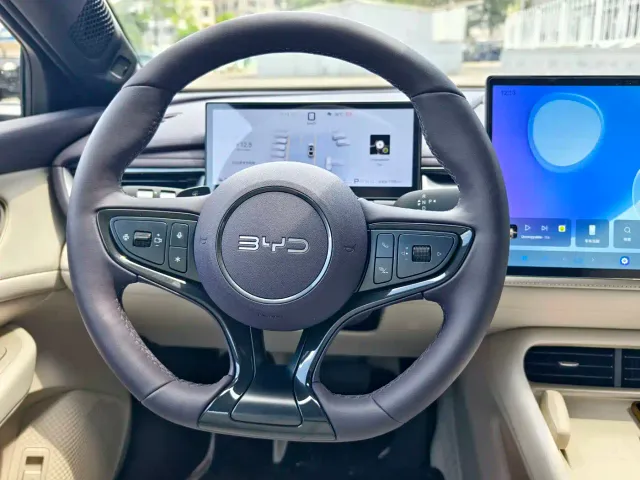 BYD Seal 06 GT — Фото автомобиля 12