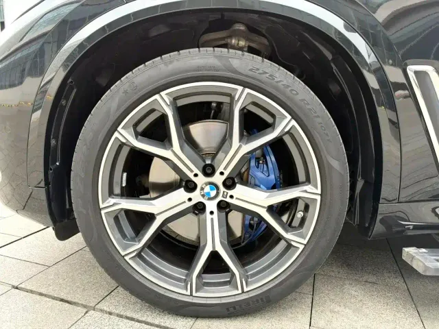 BMW X5 — Фото автомобиля 7