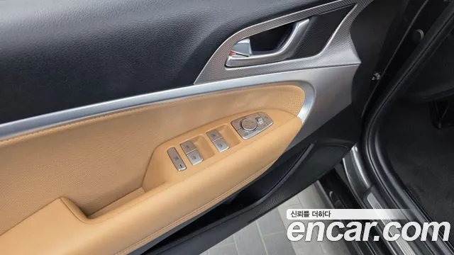 Genesis G70 — Фото автомобиля 30