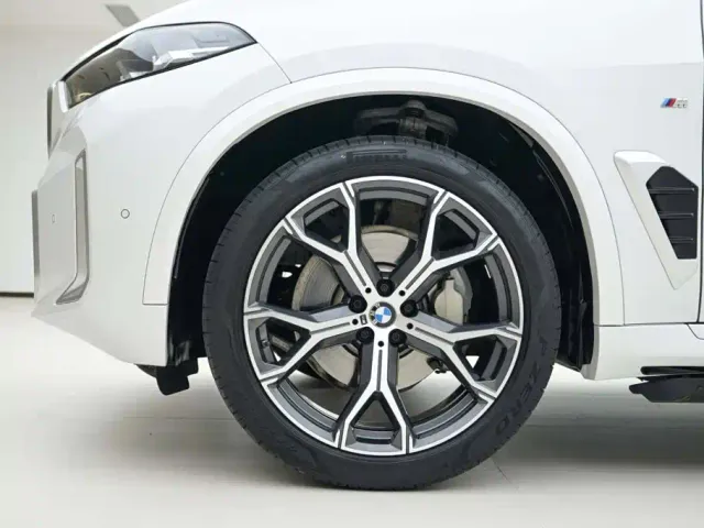 BMW X5 — Фото автомобиля 15