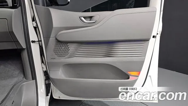 Hyundai Staria — Фото автомобиля 25