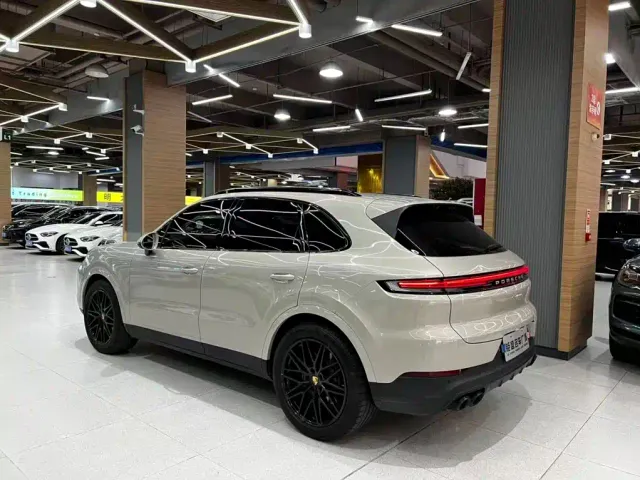 Porsche Cayenne 2024 Cayenne 3.0T — Фото автомобиля 14