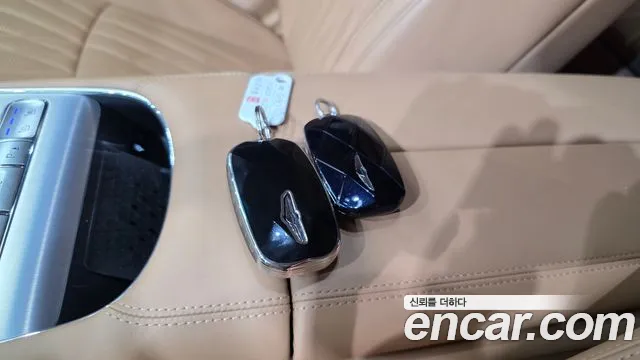 Genesis G90 — Фото автомобиля 16