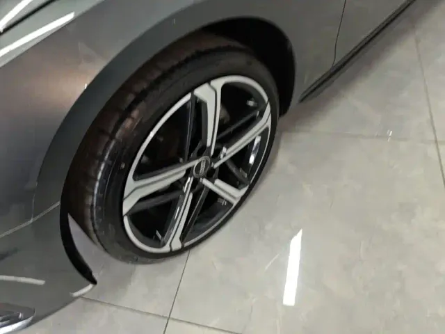 Audi A4L — Фото автомобиля 22
