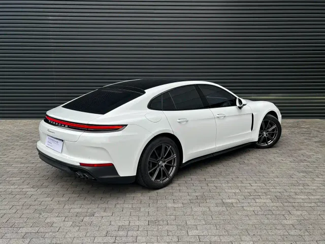Porsche Panamera — Фото автомобиля 7