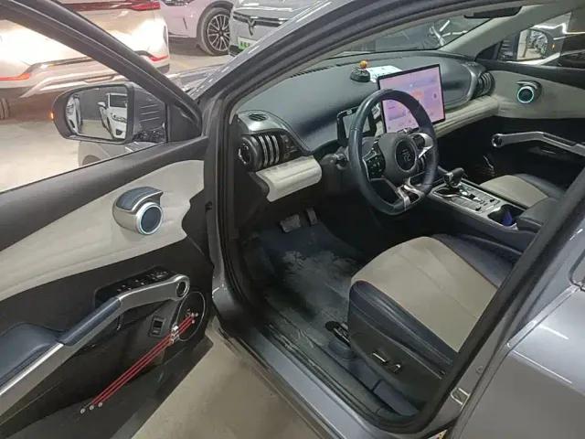 BYD Yuan PLUS — Фото автомобиля 15