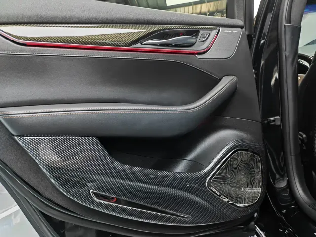 Cadillac CT5 — Фото автомобиля 9