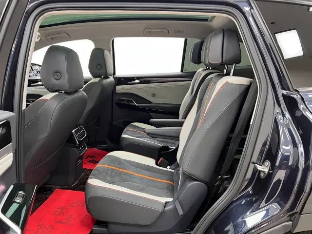 Volkswagen ID.6 CROZZ 2021 Facelift Long Range PRO — Фото автомобиля 17