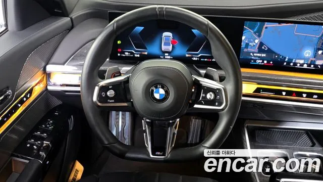 BMW 7-Series — Фото автомобиля 13