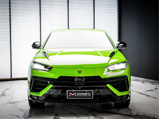 Lamborghini Urus — Фото автомобиля 3