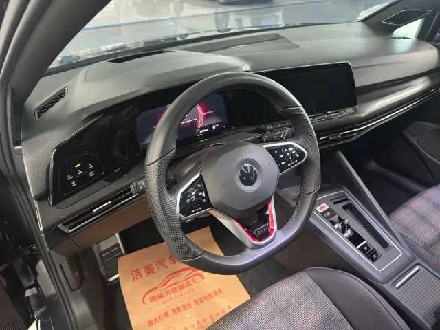 Volkswagen Golf GTI — Фото автомобиля 7