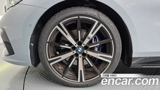 BMW 5 Series G60 — Фото автомобиля 5