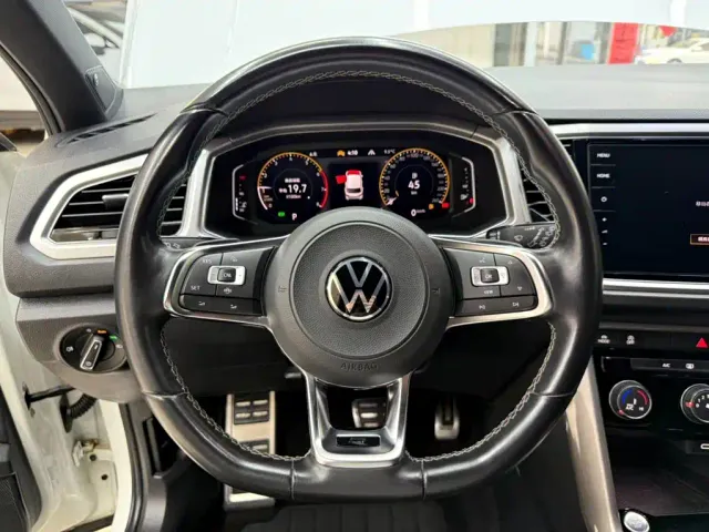 Volkswagen T-Roc — Фото автомобиля 11