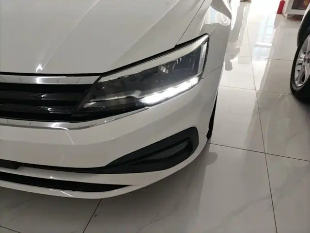 Volkswagen Lamando — Фото автомобиля 23