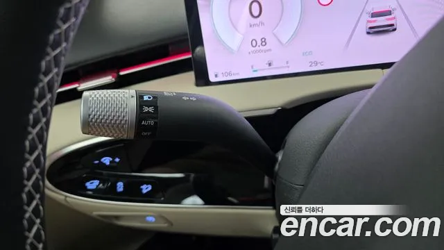 Genesis GV70 2.5T Бензин 2WD — Фото автомобиля 28