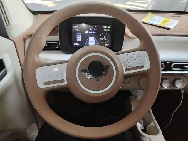 Wuling Hongguang Mini EV — Фото автомобиля 10