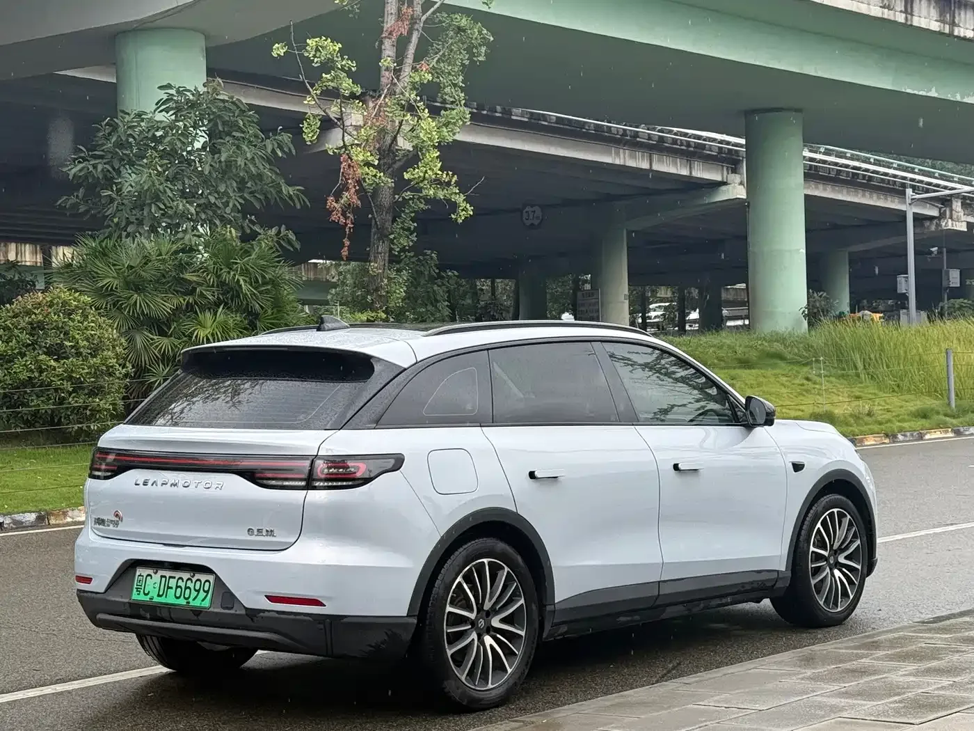 Leapmotor Leapmotor C11 2023 Pure Electric 500 Comfort Edition — Фото автомобиля 4