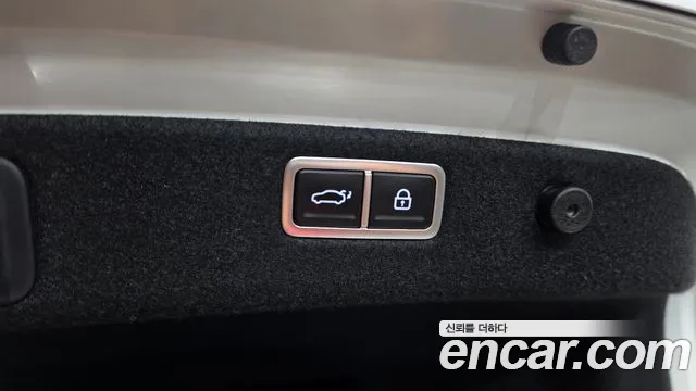 Genesis G70 New — Фото автомобиля 24