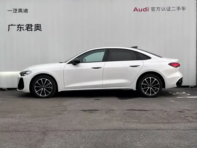 Audi A5L — Фото автомобиля 10