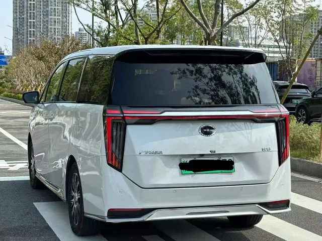 GAC Trumpchi E9 — Фото автомобиля 7