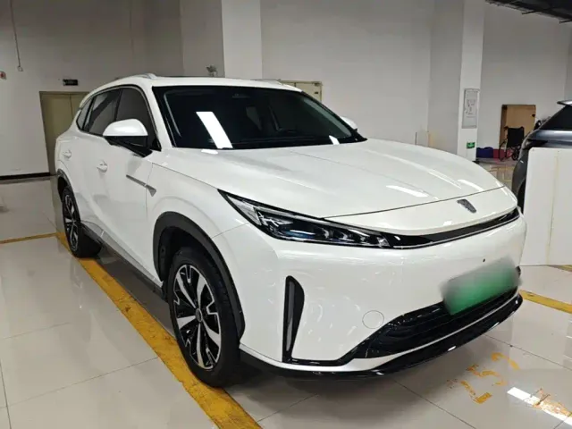 Roewe D5X DMH — Фото автомобиля 3