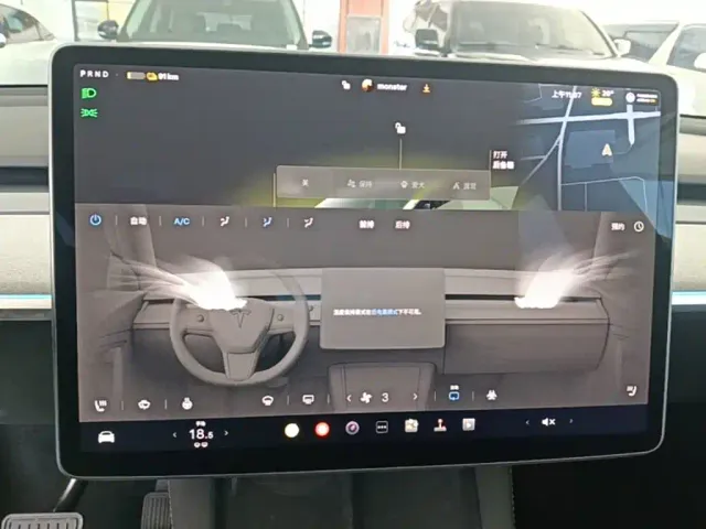 Tesla Model Y — Фото автомобиля 12