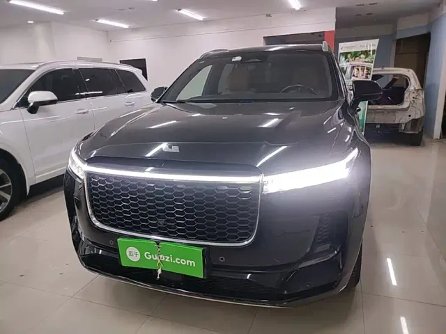 Li Auto ONE — Фото автомобиля 2