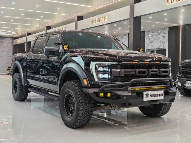 Фотография автомобиля — Ford F-150 Raptor