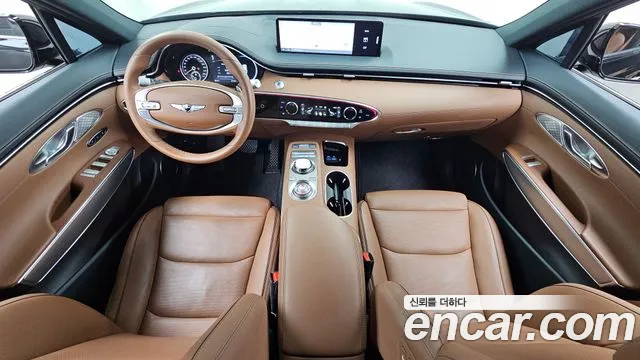 Genesis GV70 — Фото автомобиля 10