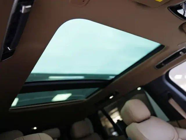 Land Rover Range Rover — Фото автомобиля 12