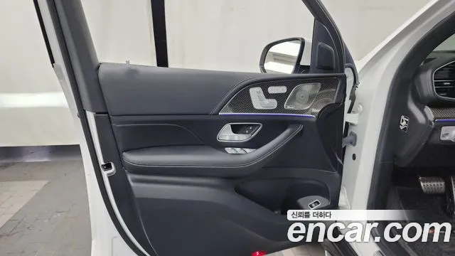 Mercedes-Benz GLE-Class — Фото автомобиля 20