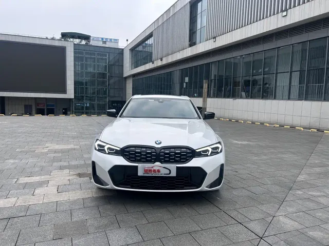 BMW 3 Series — Фото автомобиля 2