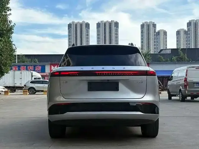 Xpeng G9 — Фото автомобиля 5