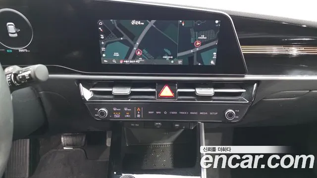 Kia Niro — Фото автомобиля 19