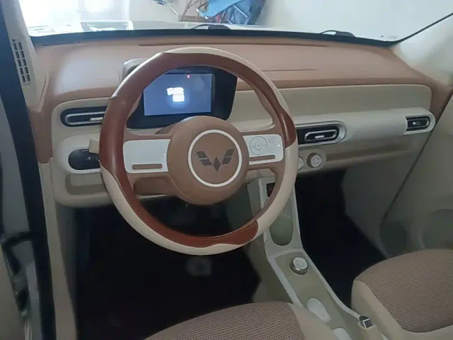 Wuling Hongguang Mini EV — Фото автомобиля 9