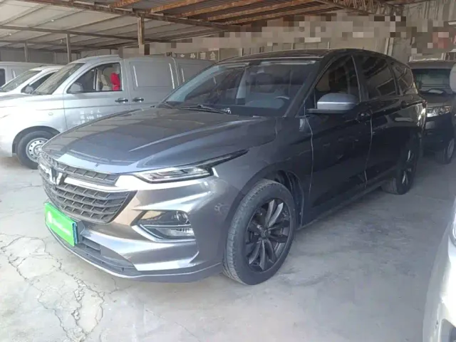 Фотография автомобиля — Wuling Victory