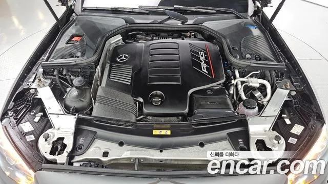 Mercedes-Benz E-Class — Фото автомобиля 5