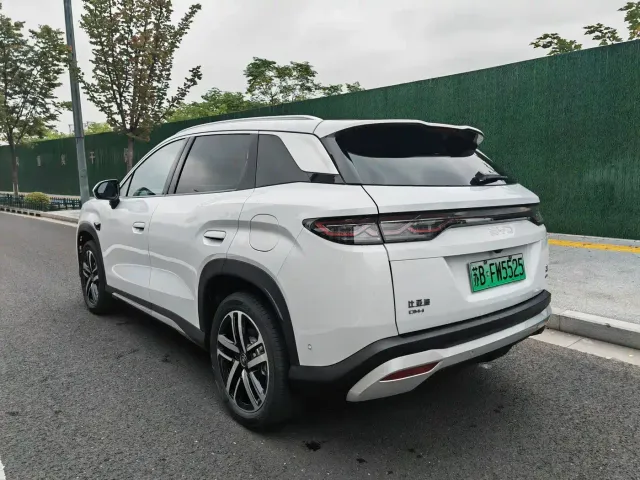BYD Song L DM-i — Фото автомобиля 4