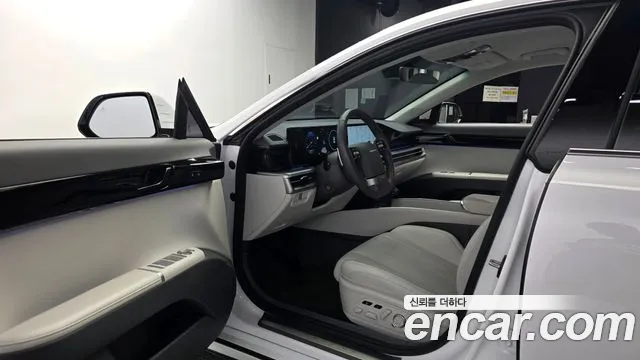 Hyundai Grandeur Grandeur (GN7) 2.5 Бензин 2WD — Фото автомобиля 6