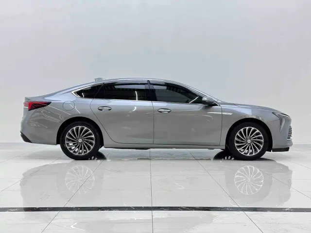 Buick LaCrosse — Фото автомобиля 7