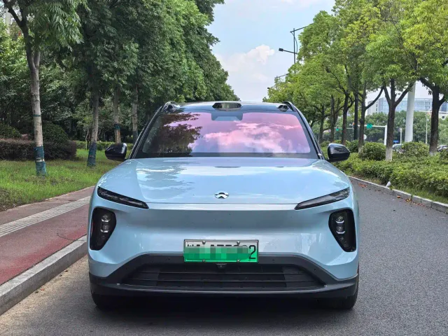 Nio ES6 — Фото автомобиля 8