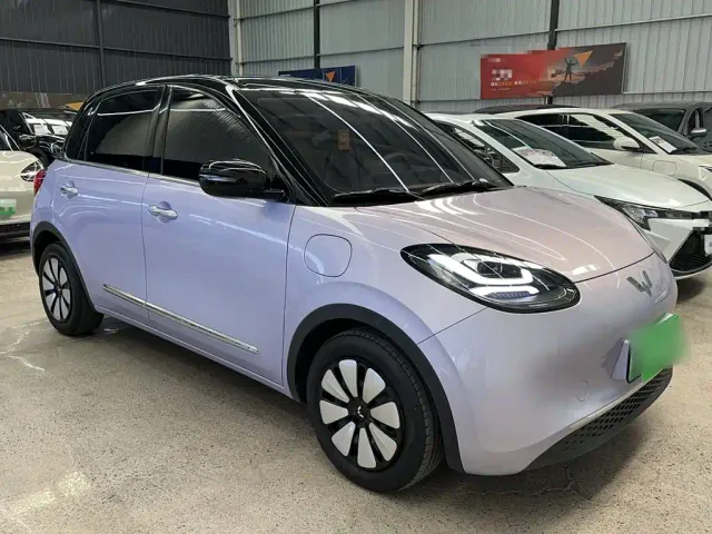 Wuling Bingo — Фото автомобиля 12
