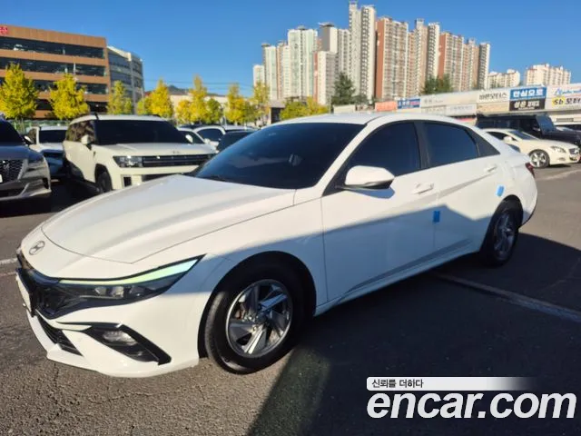 Hyundai Avante CN7 — Фото автомобиля 3