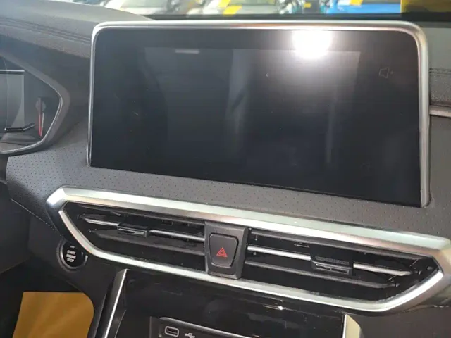 Maxus G50 — Фото автомобиля 12