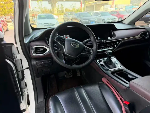 GAC Trumpchi M6 — Фото автомобиля 7