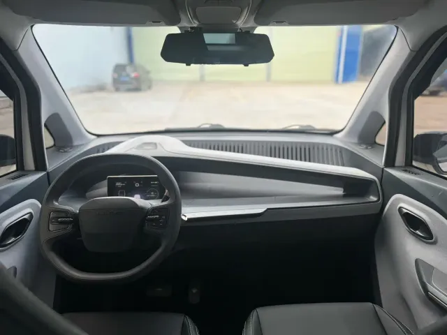 Wuling NanoEV — Фото автомобиля 8