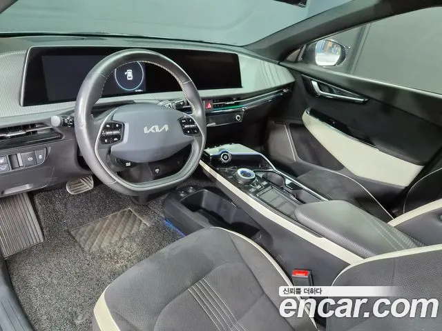 Kia EV6 — Фото автомобиля 14