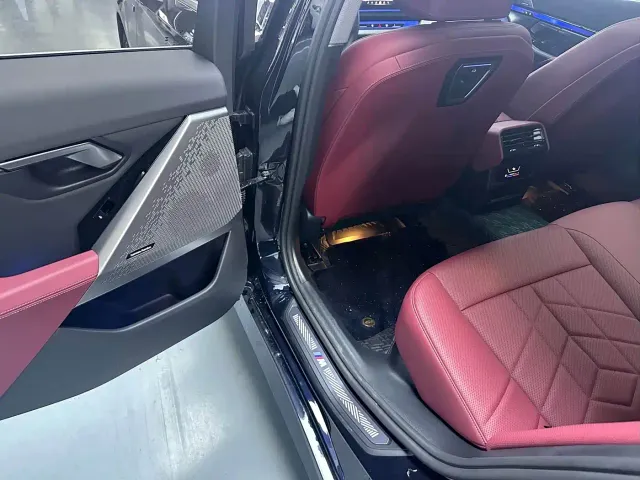 BMW 5 Series — Фото автомобиля 9