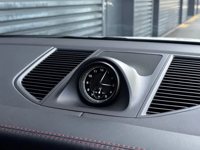 Porsche Macan — Фото автомобиля 18