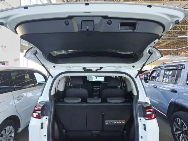 GAC Trumpchi M6 — Фото автомобиля 18